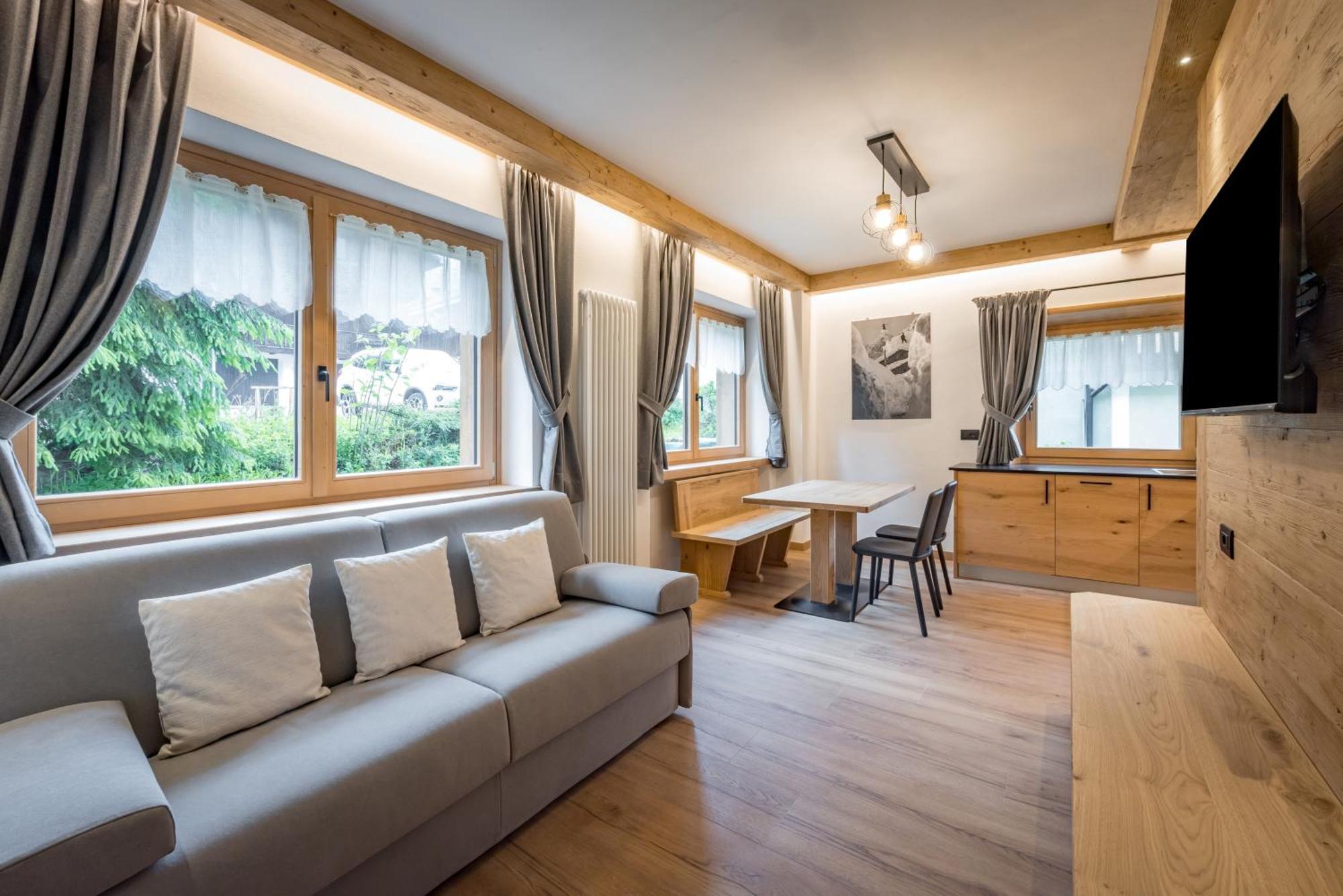 Il Cavallino - Albergo & Appartamenti Sappada Luaran gambar